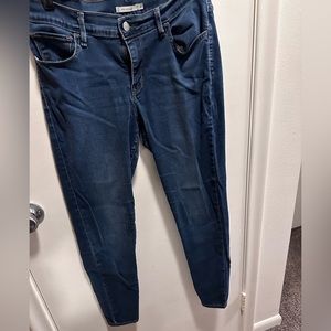 Levi’s 710 skinny jeans mid rise